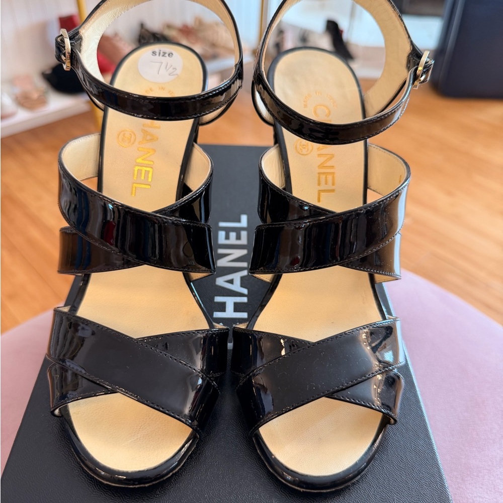 Chanel Flowered Heel Sandals - Picture 2 of 10